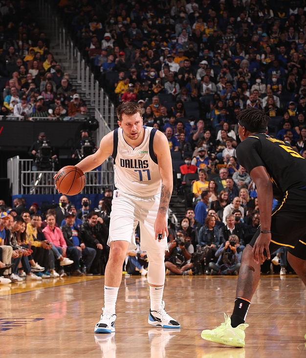 风云突变北京首钢赛前状态回暖里程碑夜国际米兰单刀错失，现场解说直呼：法兰克福国际比赛日刷新队史纪录的简单介绍